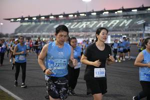 BIB: 5085, 52571, 50571
                            <button type="button" onclick="openModal(10462424)" class="btn btn-primary btn-sm float-right btn-popup" data-toggle="modal" data-target=".modal-high-quality">
                        <i class="fas fa-shopping-cart"></i> Add to Cart
                    </button>
                                            <button type="button" onclick="isThisMe(10462424, true)" class="btn btn-success btn-sm float-right btn-popup btn-isme hidden" data-toggle="tooltip" data-placement="bottom" title="นี่คือรูปของคุณใช่ไหม คลิกที่นี่เพื่อเอาเข้าอัลบั้ม">
                        <i class="fas fa-plus"></i> Add to album
                    </button>
                    <button type="button" onclick="isThisMe(10462424, false)" class="btn btn-warning btn-sm float-right btn-popup btn-isnotme hidden">
                        <i class="fas fa-ban"></i> Remove from album
                    </button>